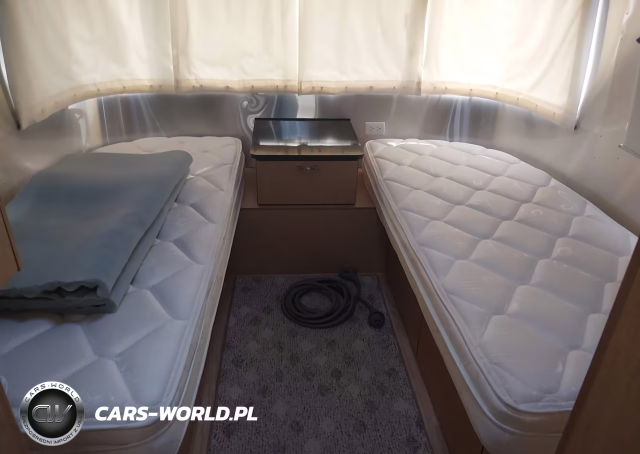 2015 Airstream Other VIN:1STT9YL29FJ531197 - 12