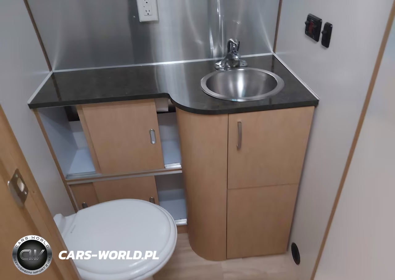 2015 Airstream Other VIN:1STT9YL29FJ531197 - 16