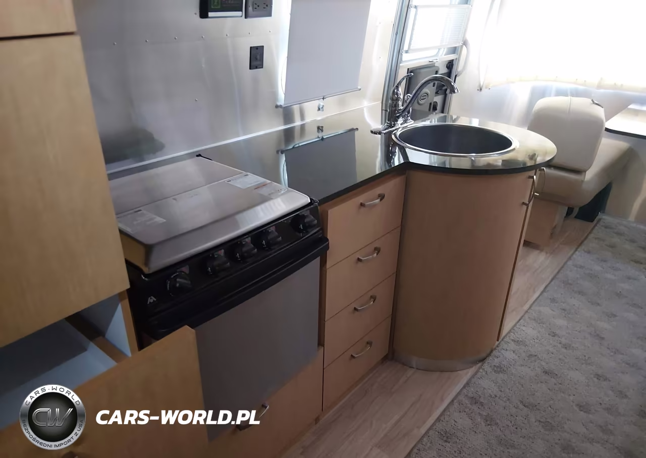 2015 Airstream Other VIN:1STT9YL29FJ531197 - 17