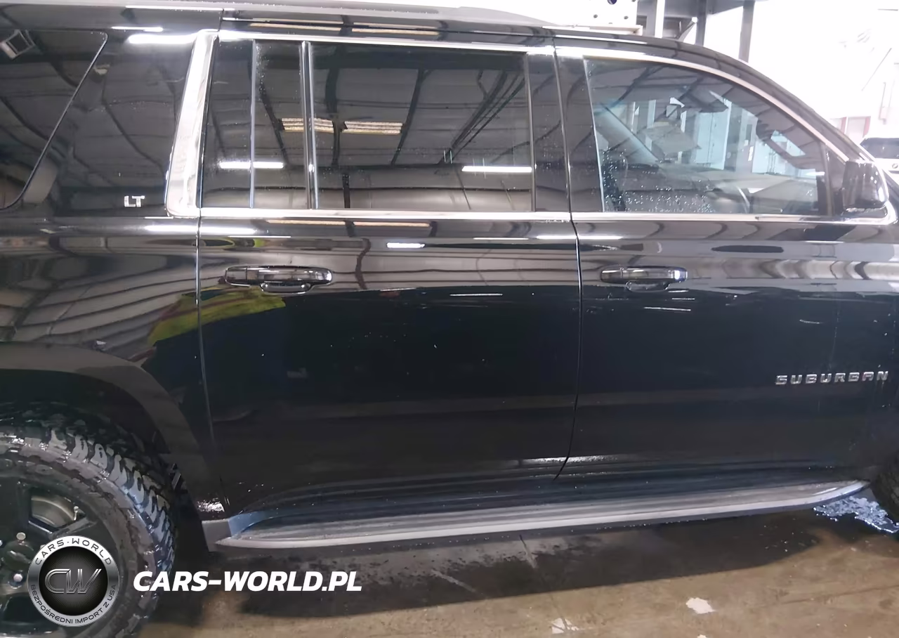 2018 Chevrolet Suburban Lt VIN:1GNSKHKC1JR265765 - 14