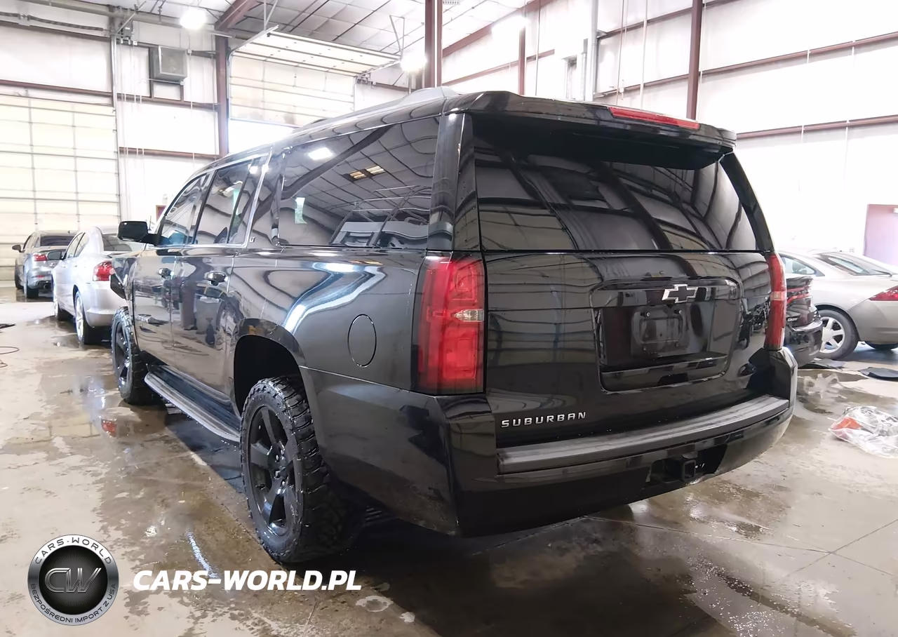 2018 Chevrolet Suburban Lt VIN:1GNSKHKC1JR265765 - 3