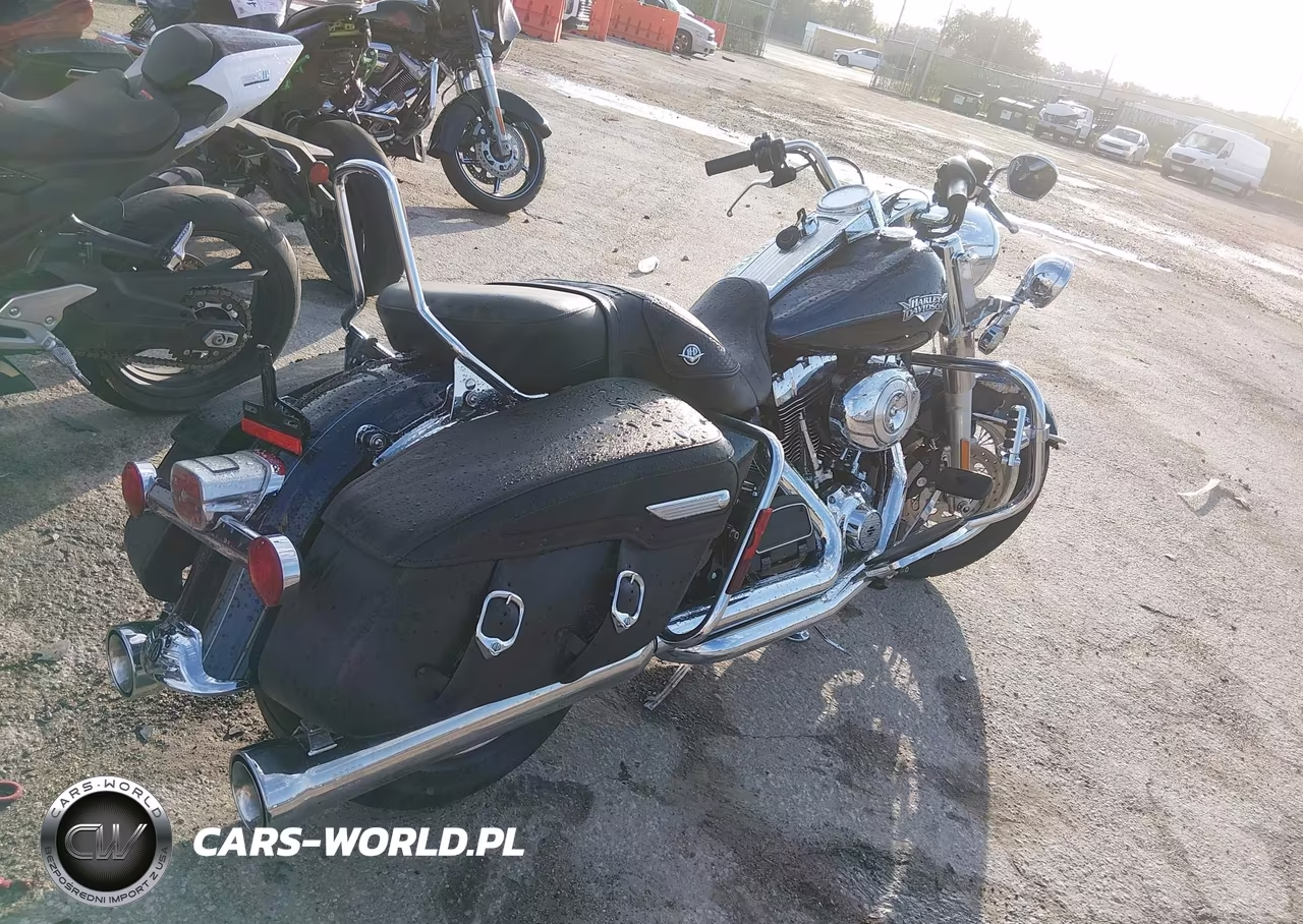 2012 Harley-Davidson Flhrc Road King Classic VIN:1HD1FRM13CB600206 - 4