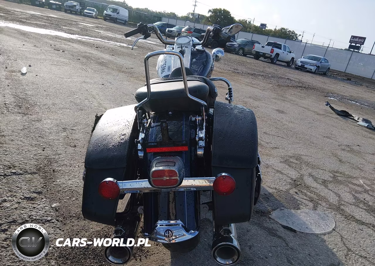 2012 Harley-Davidson Flhrc Road King Classic VIN:1HD1FRM13CB600206 - 6