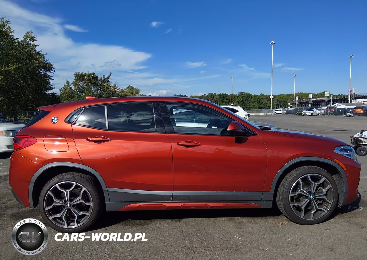 2018 BMW X2 xDrive28I VIN:WBXYJ5C34JEF71875 - 13