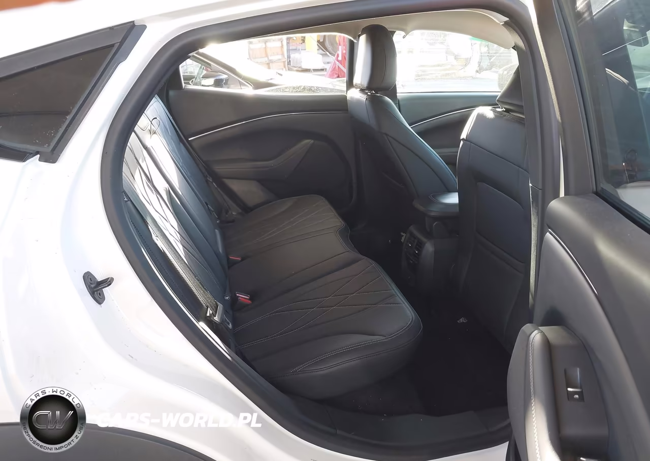 2025 Ford Mustang Mach-E Select VIN:3FMTK1R44SMA24624 - 8