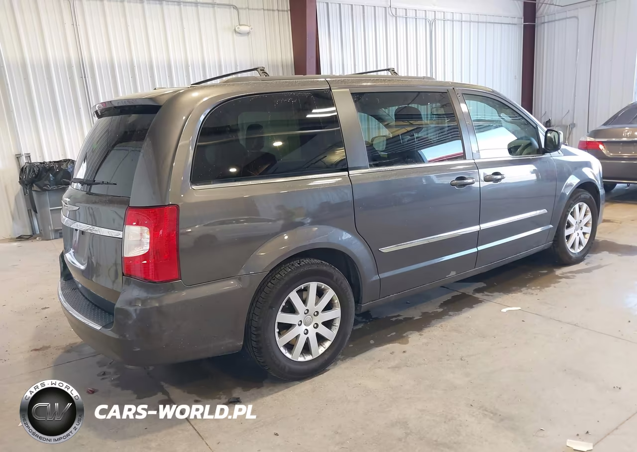 2015 Chrysler Town & Country Touring VIN:2C4RC1BG9FR551993 - 4