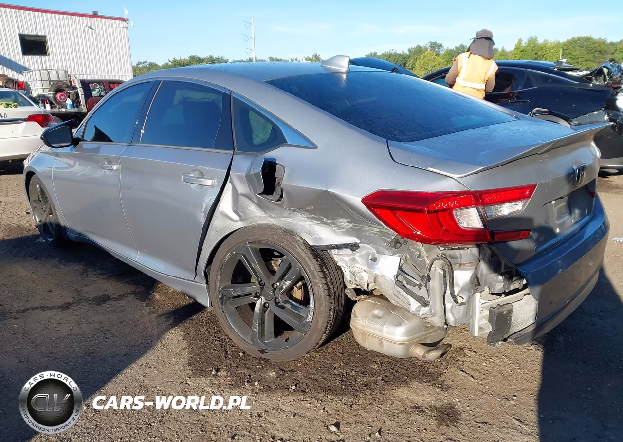 2018 Honda Accord Sport 2.0T VIN:1HGCV2F35JA033441 - 3