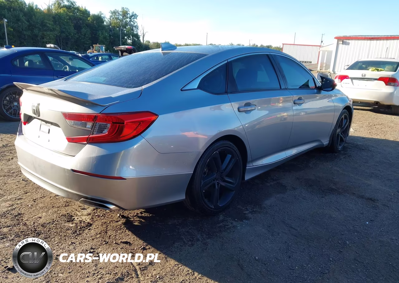 2018 Honda Accord Sport 2.0T VIN:1HGCV2F35JA033441 - 4
