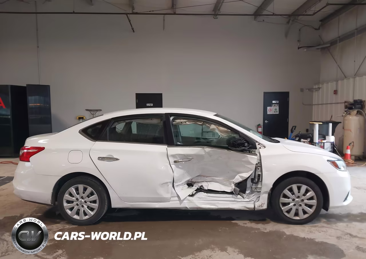 2018 Nissan Sentra S VIN:3N1AB7AP8JY224453 - 13