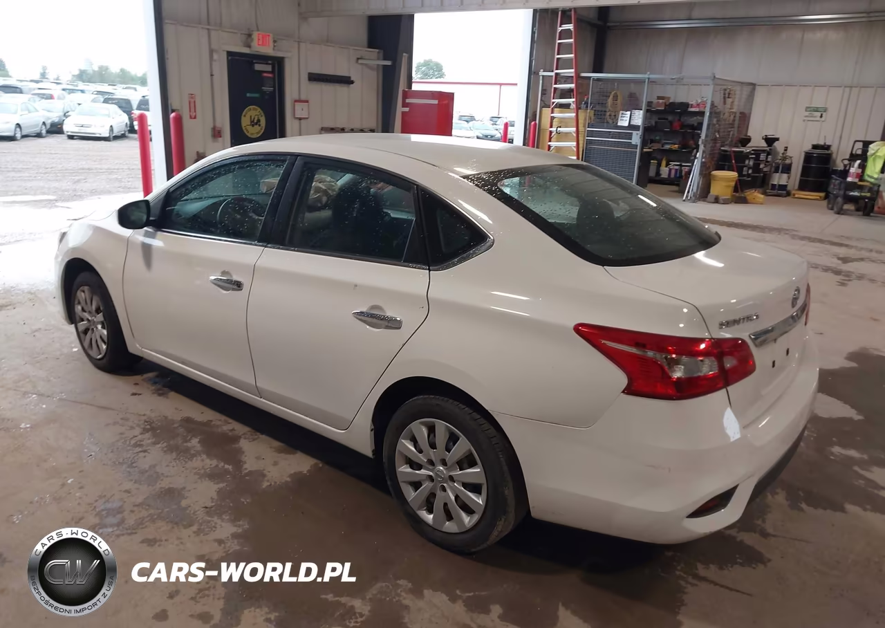 2018 Nissan Sentra S VIN:3N1AB7AP8JY224453 - 3