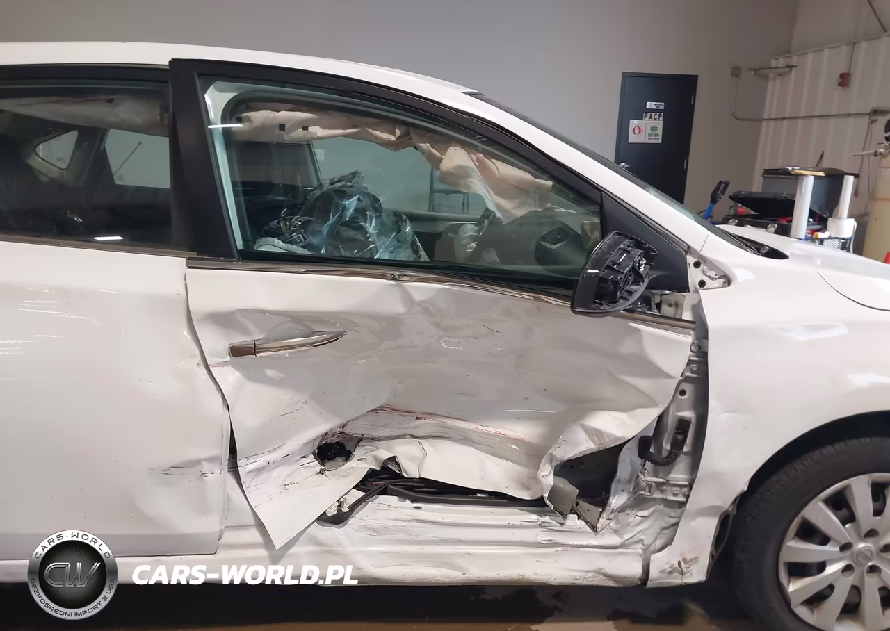 2018 Nissan Sentra S VIN:3N1AB7AP8JY224453 - 6