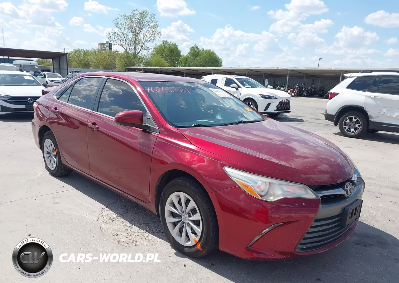 2017 Toyota Camry Le VIN:4T1BF1FK4HU813251 - 1