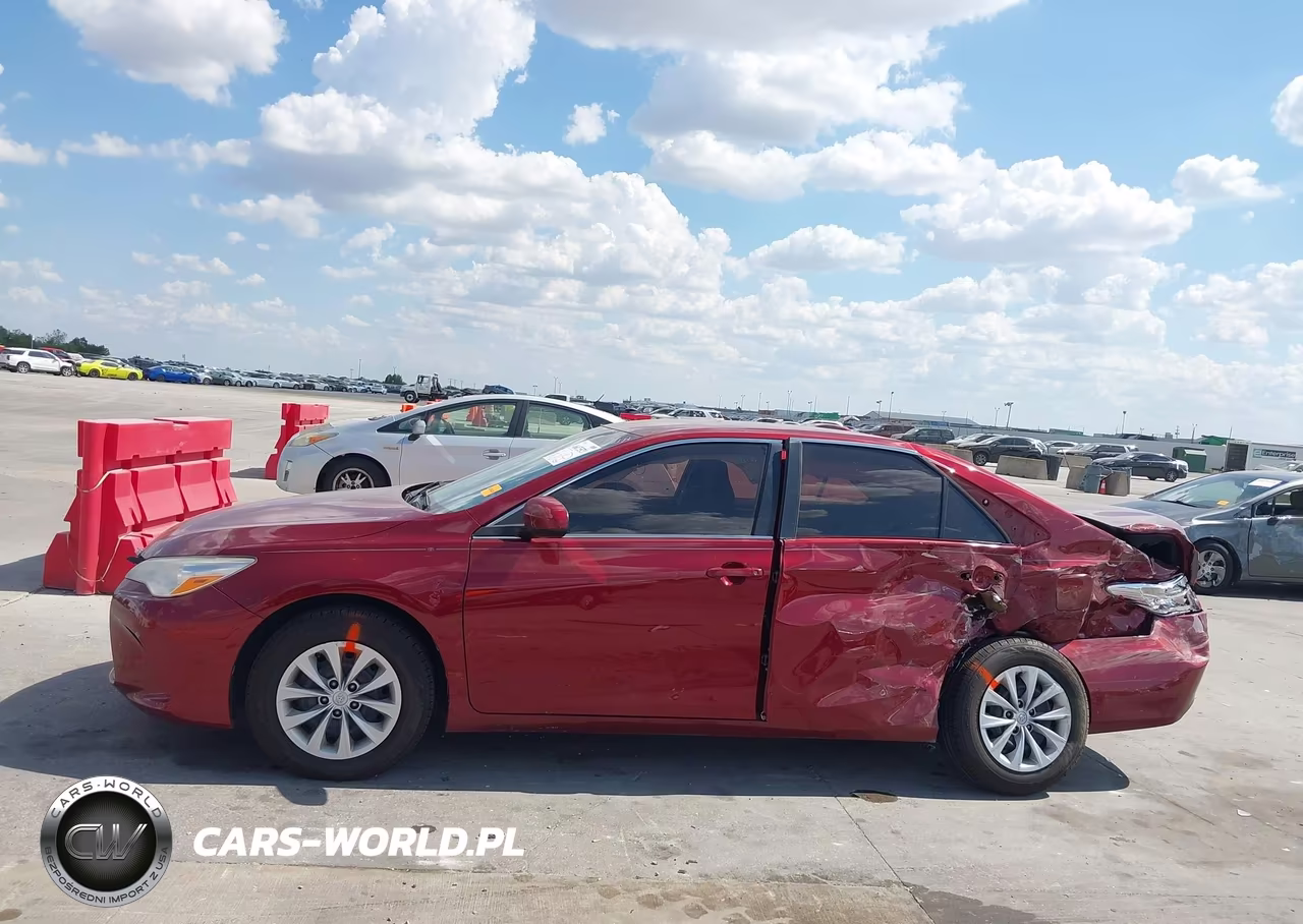 2017 Toyota Camry Le VIN:4T1BF1FK4HU813251 - 14