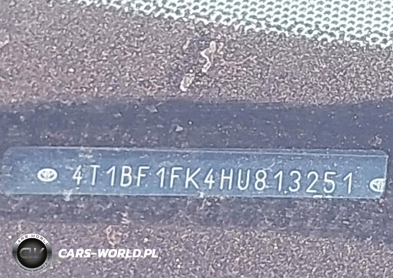 2017 Toyota Camry Le VIN:4T1BF1FK4HU813251 - 17