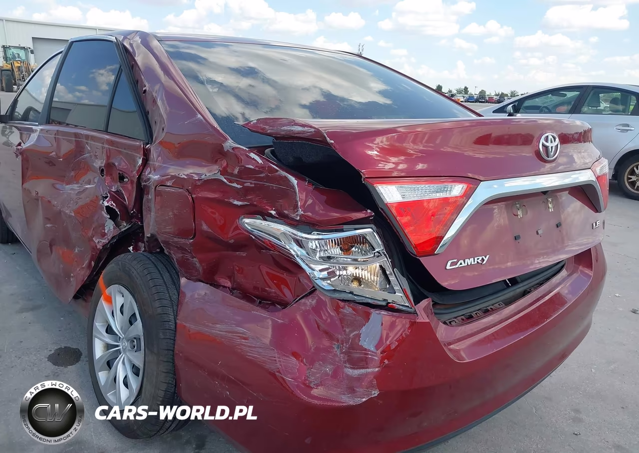 2017 Toyota Camry Le VIN:4T1BF1FK4HU813251 - 18