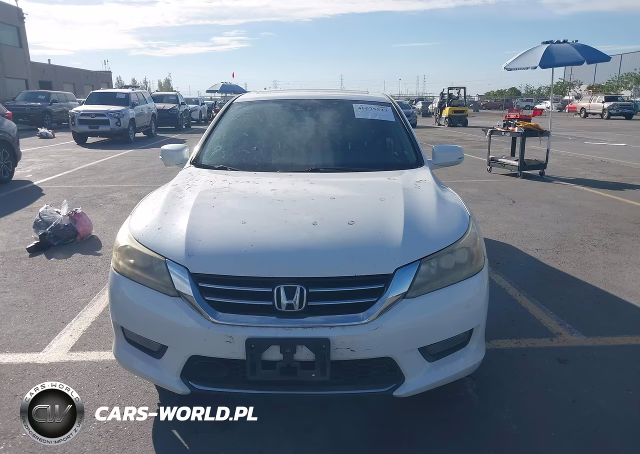 2015 Honda Accord Touring VIN:1HGCR3F99FA030757 - 12
