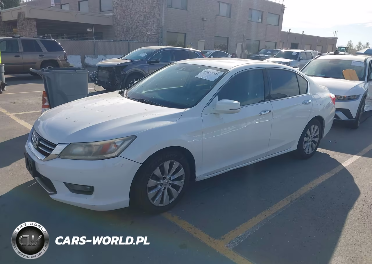 2015 Honda Accord Touring VIN:1HGCR3F99FA030757 - 2