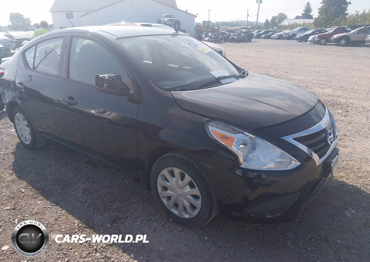 2018 Nissan Versa 1.6 S+