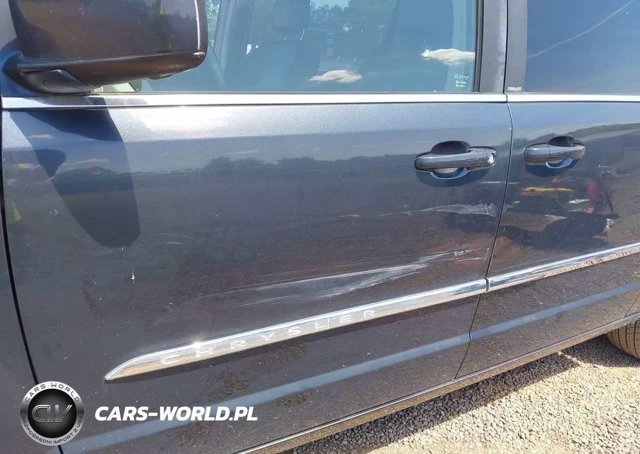 2013 Chrysler Town & Country Touring VIN:2C4RC1BG1DR744765 - 6