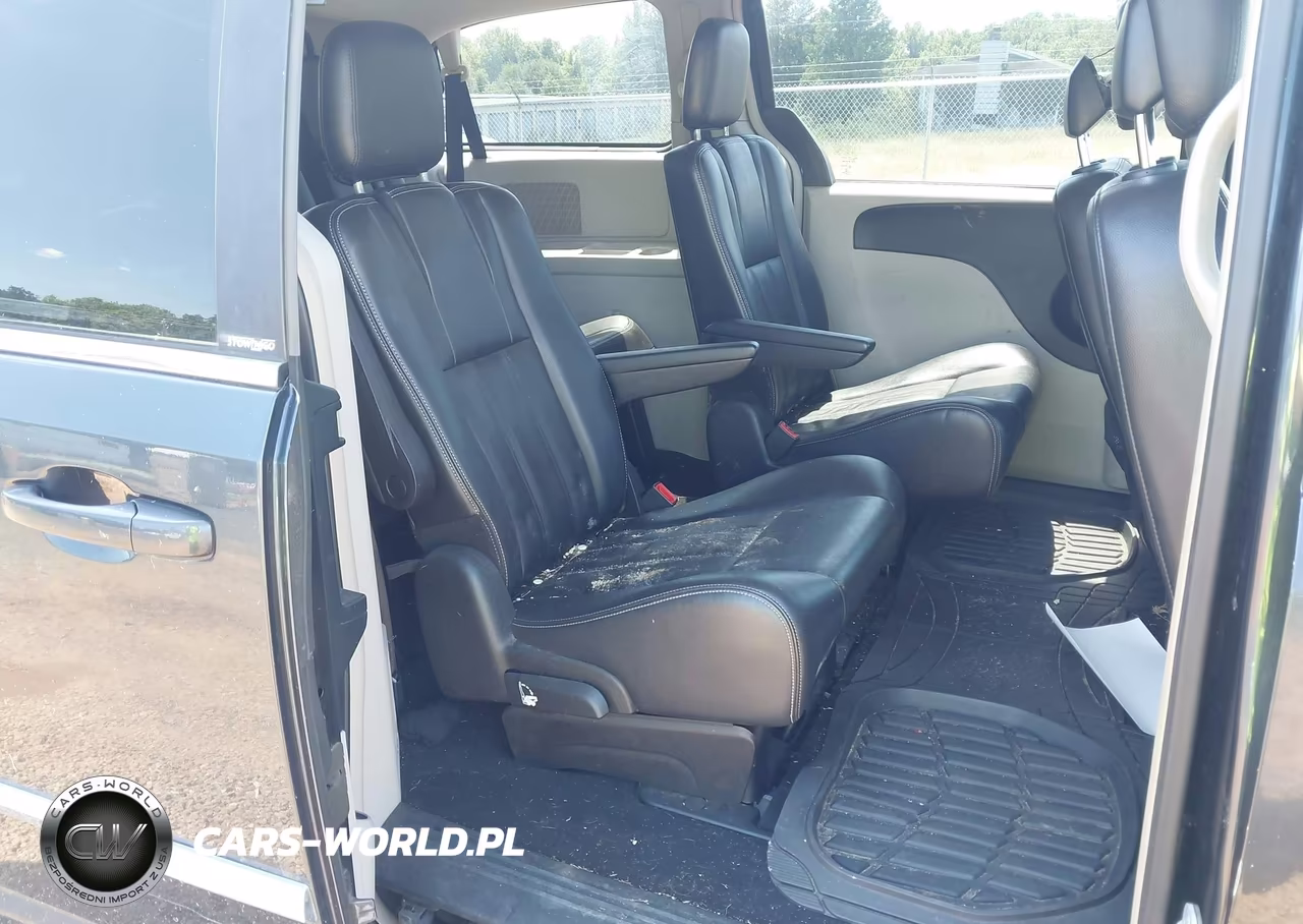 2013 Chrysler Town & Country Touring VIN:2C4RC1BG1DR744765 - 8