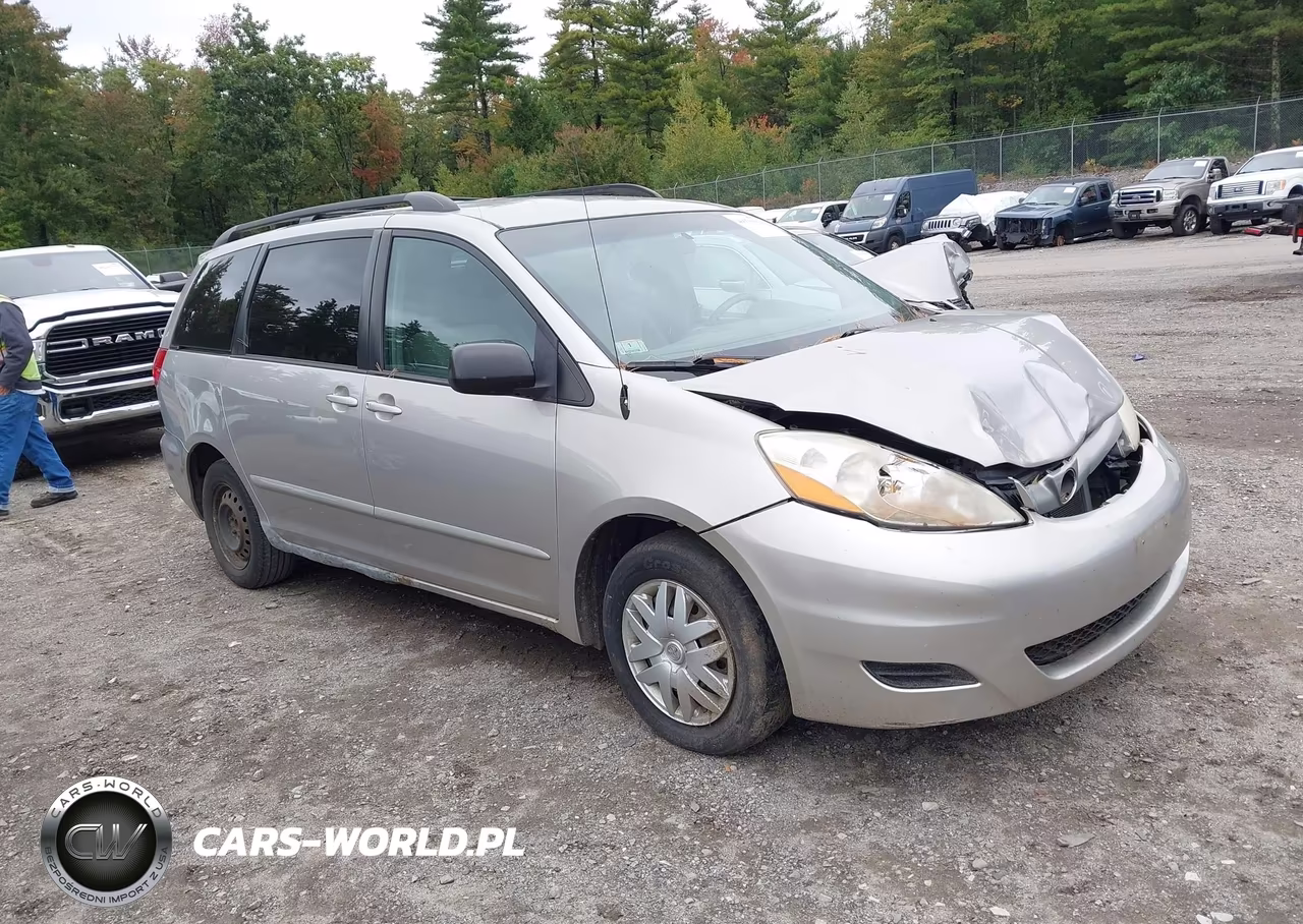 2009 Toyota Sienna Le