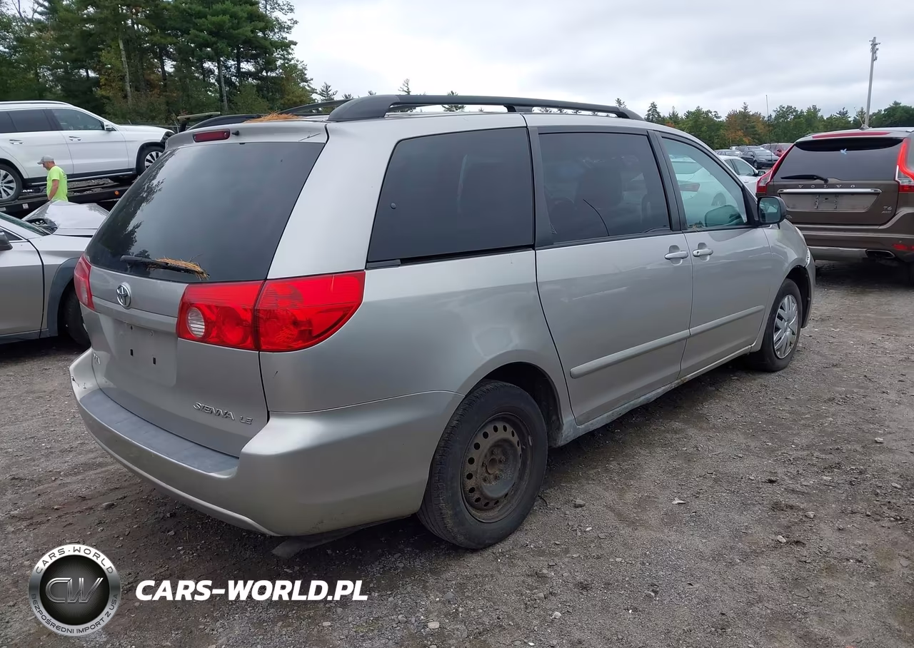 2009 Toyota Sienna Le VIN:5TDZK23C79S264717 - 4