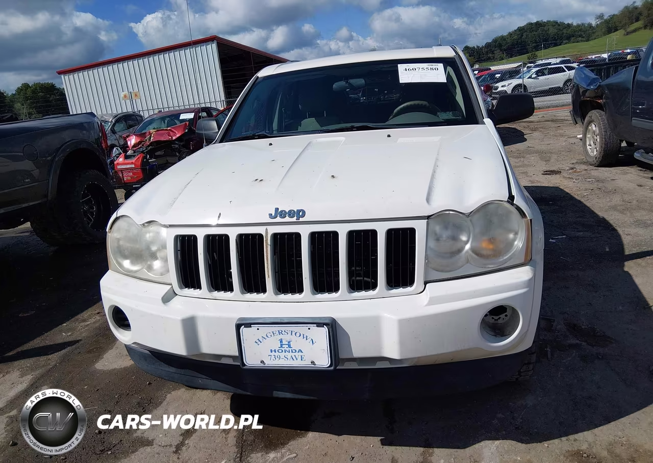 2007 Jeep Grand Cherokee Laredo VIN:1J8GR48K17C640396 - 12