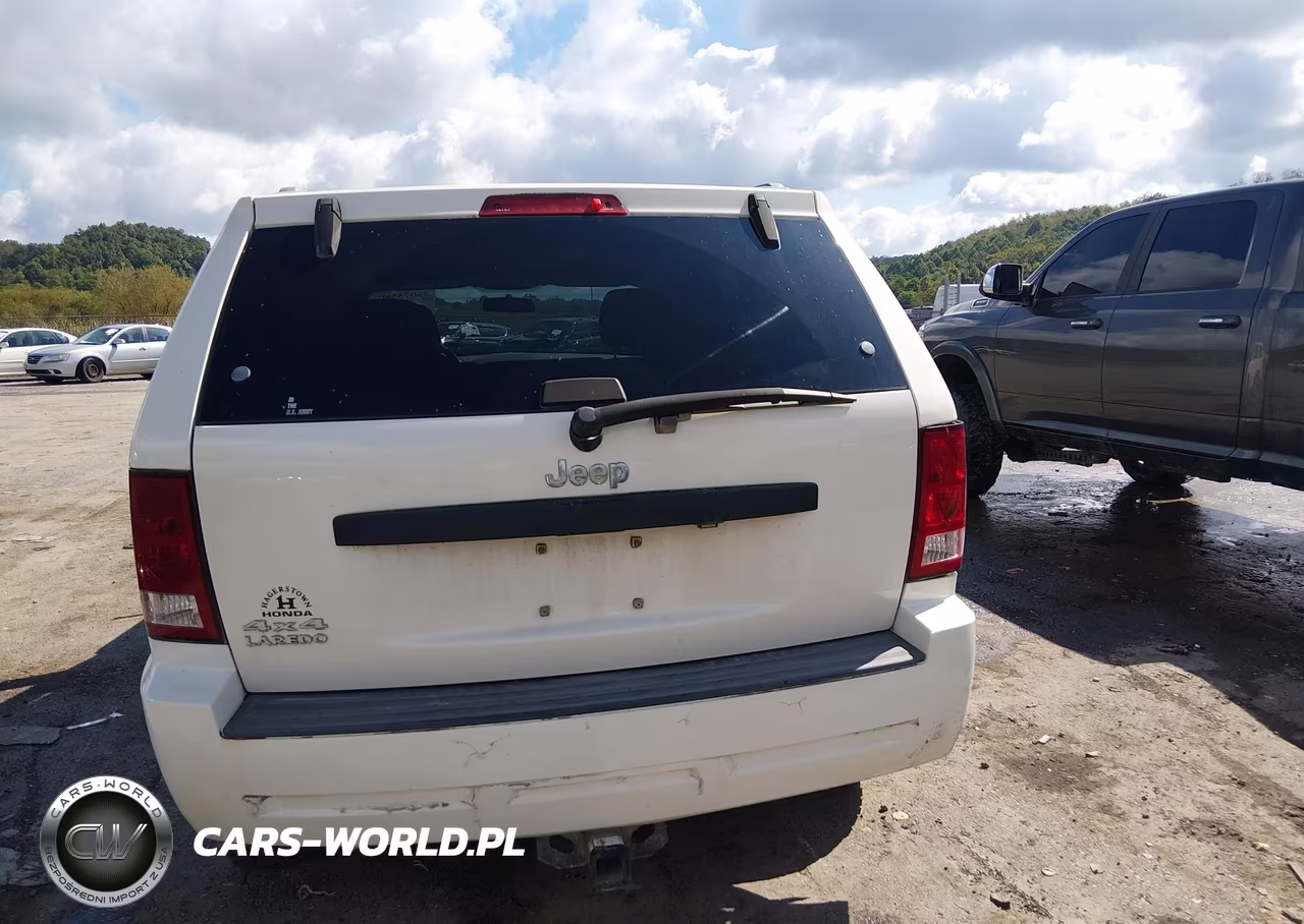 2007 Jeep Grand Cherokee Laredo VIN:1J8GR48K17C640396 - 16