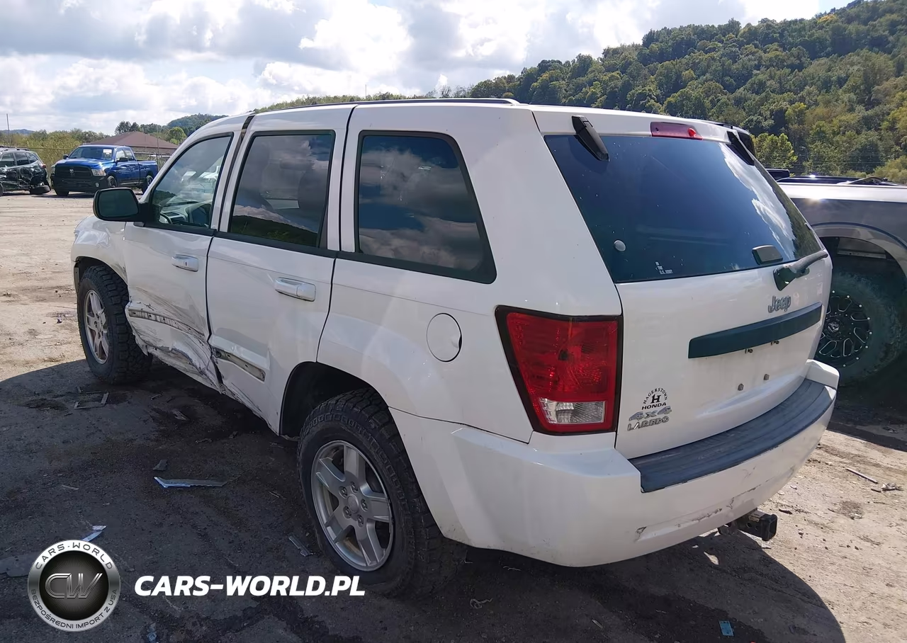 2007 Jeep Grand Cherokee Laredo VIN:1J8GR48K17C640396 - 3