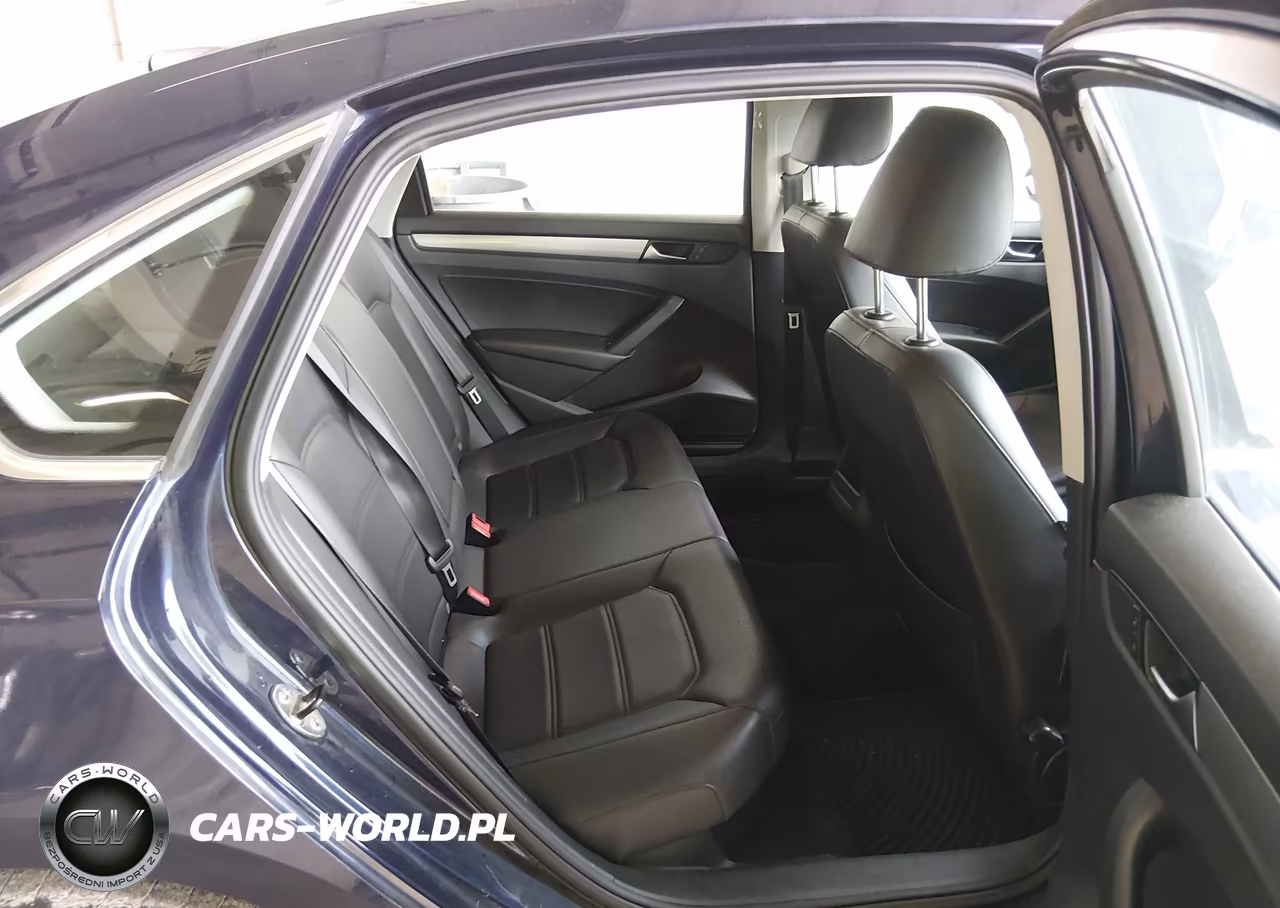 2014 Volkswagen Passat 1.8T Wolfsburg Edition VIN:1VWAT7A34EC032966 - 8