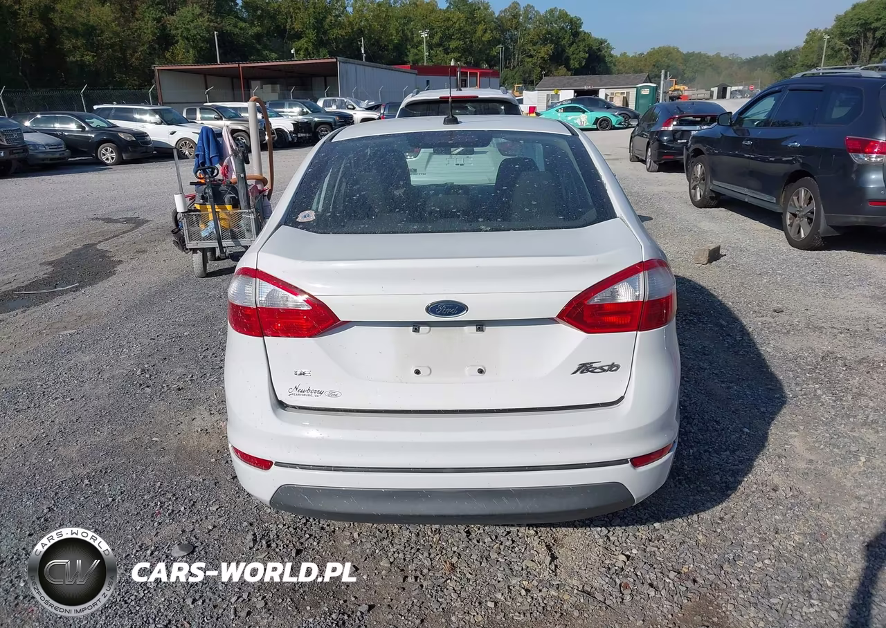 2015 Ford Fiesta Se VIN:3FADP4BJXFM160358 - 16
