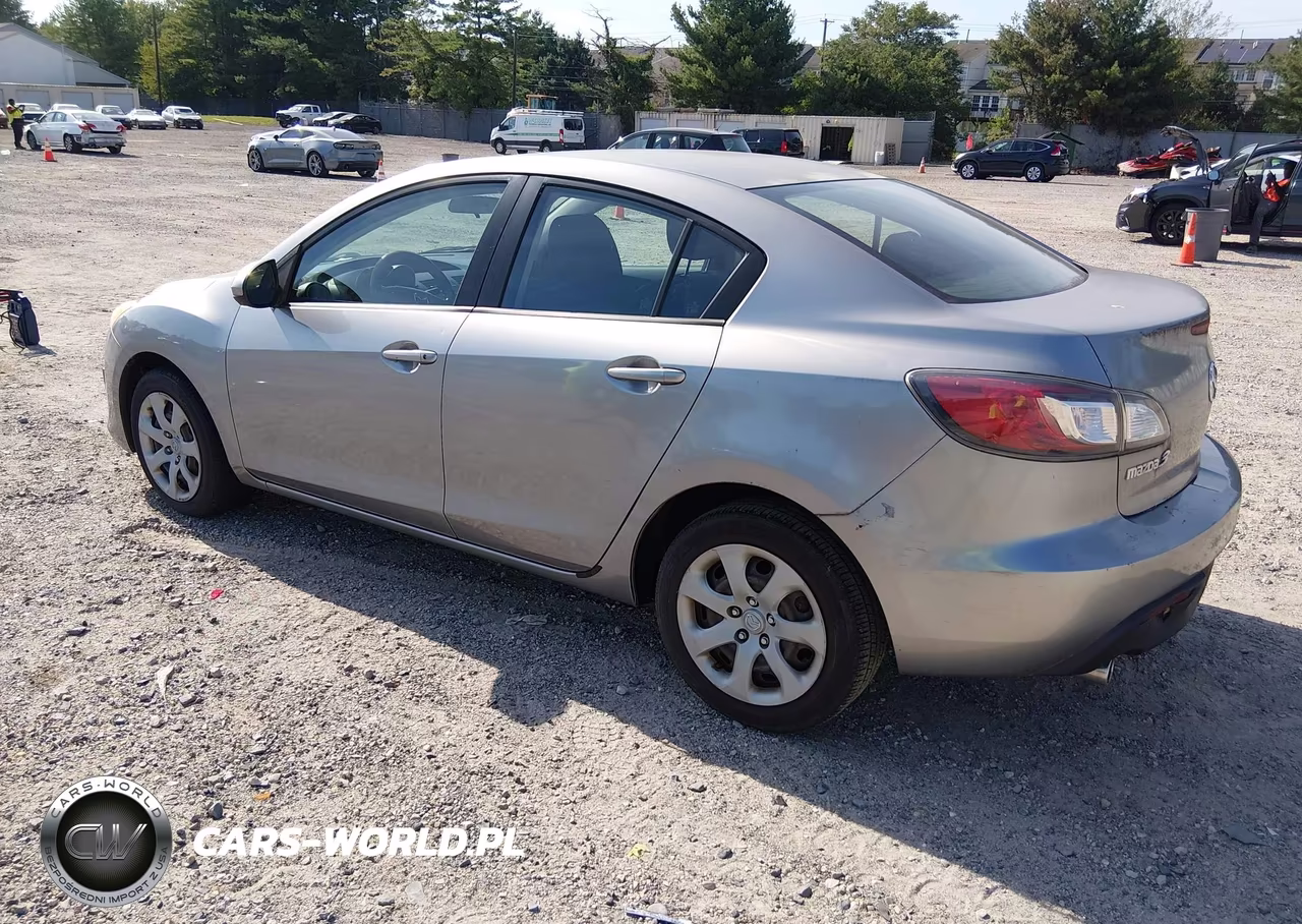 2010 Mazda Mazda3 I Sport VIN:JM1BL1SG5A1185786 - 3