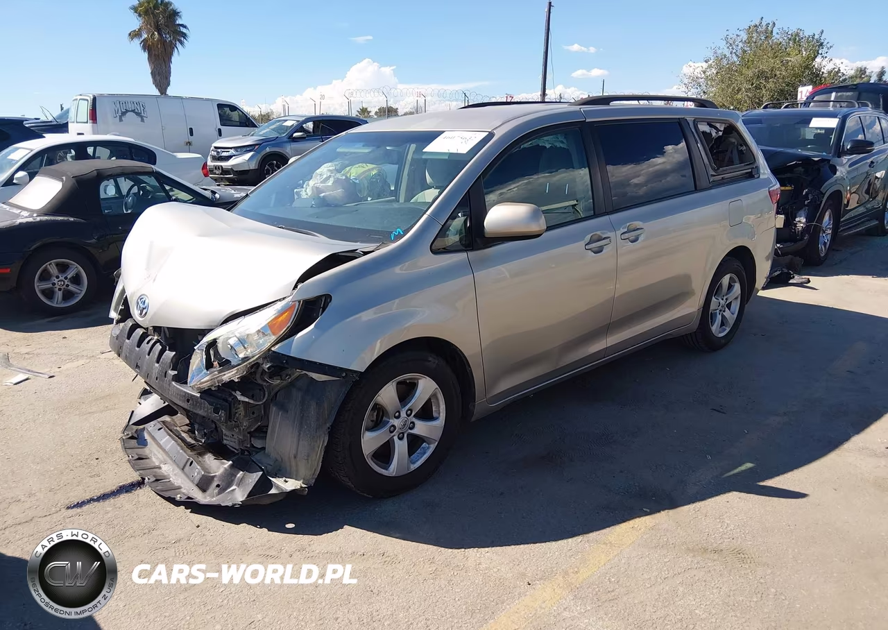 2016 Toyota Sienna Le 8 Passenger VIN:5TDKK3DC5GS714559 - 2