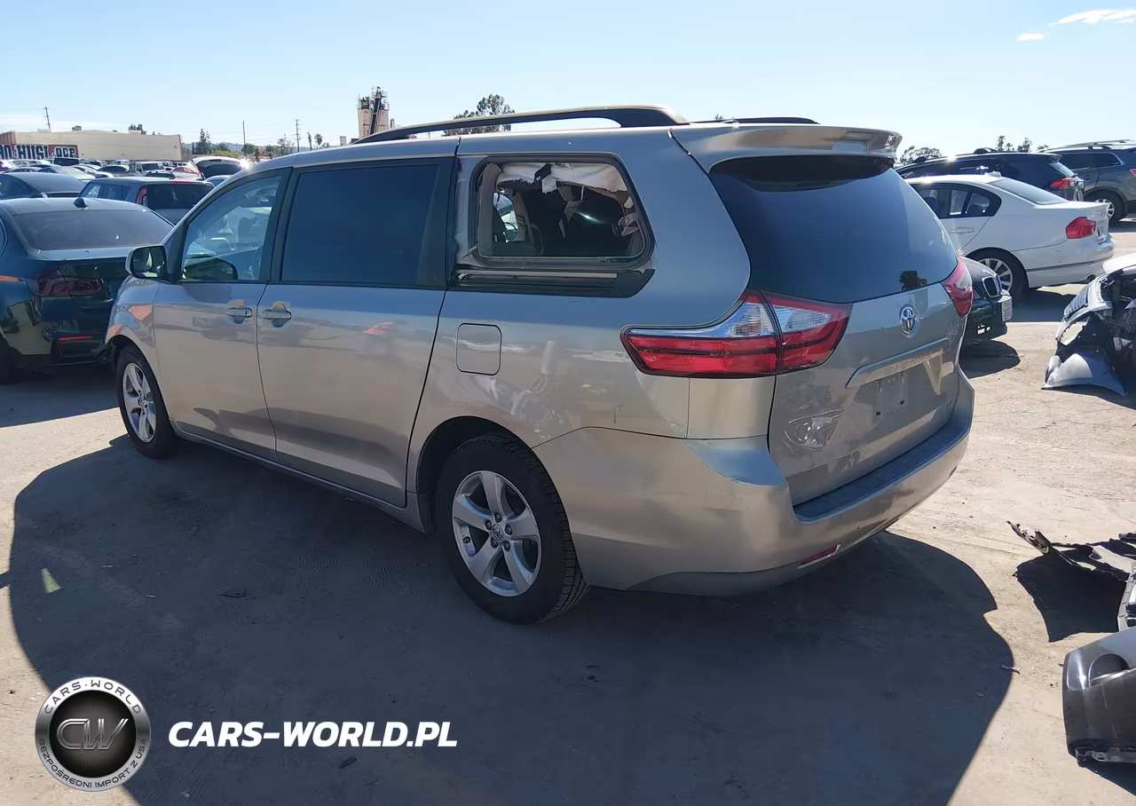 2016 Toyota Sienna Le 8 Passenger VIN:5TDKK3DC5GS714559 - 3