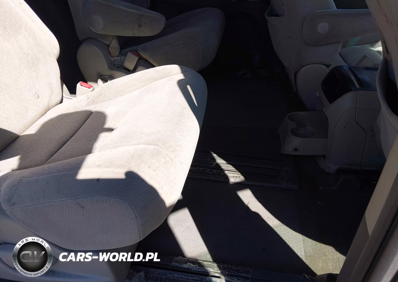 2016 Toyota Sienna Le 8 Passenger VIN:5TDKK3DC5GS714559 - 8