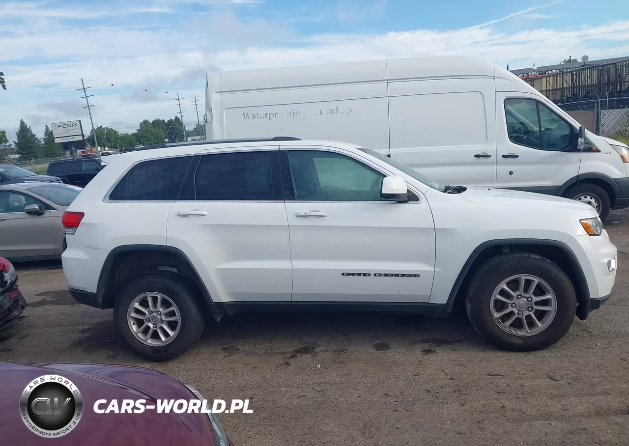 2020 Jeep Grand Cherokee Laredo E 4X4 VIN:1C4RJFAG6LC158526 - 13