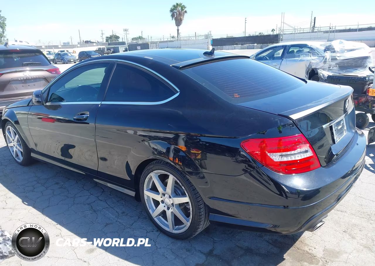 2014 Mercedes-Benz C 250 VIN:WDDGJ4HB9EG158706 - 3