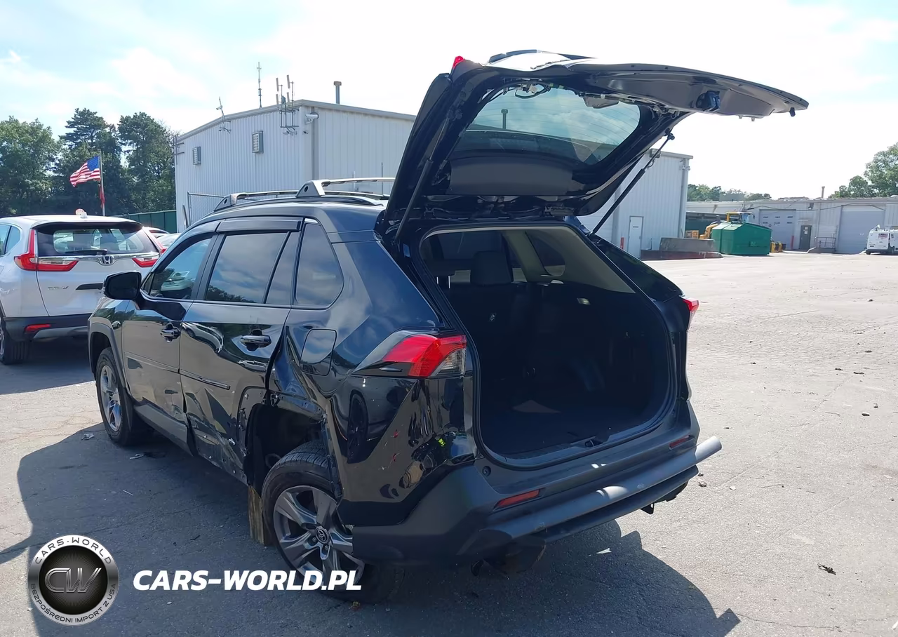 2024 Toyota Rav4 Hybrid Xle VIN:2T3RWRFV3RW199227 - 3