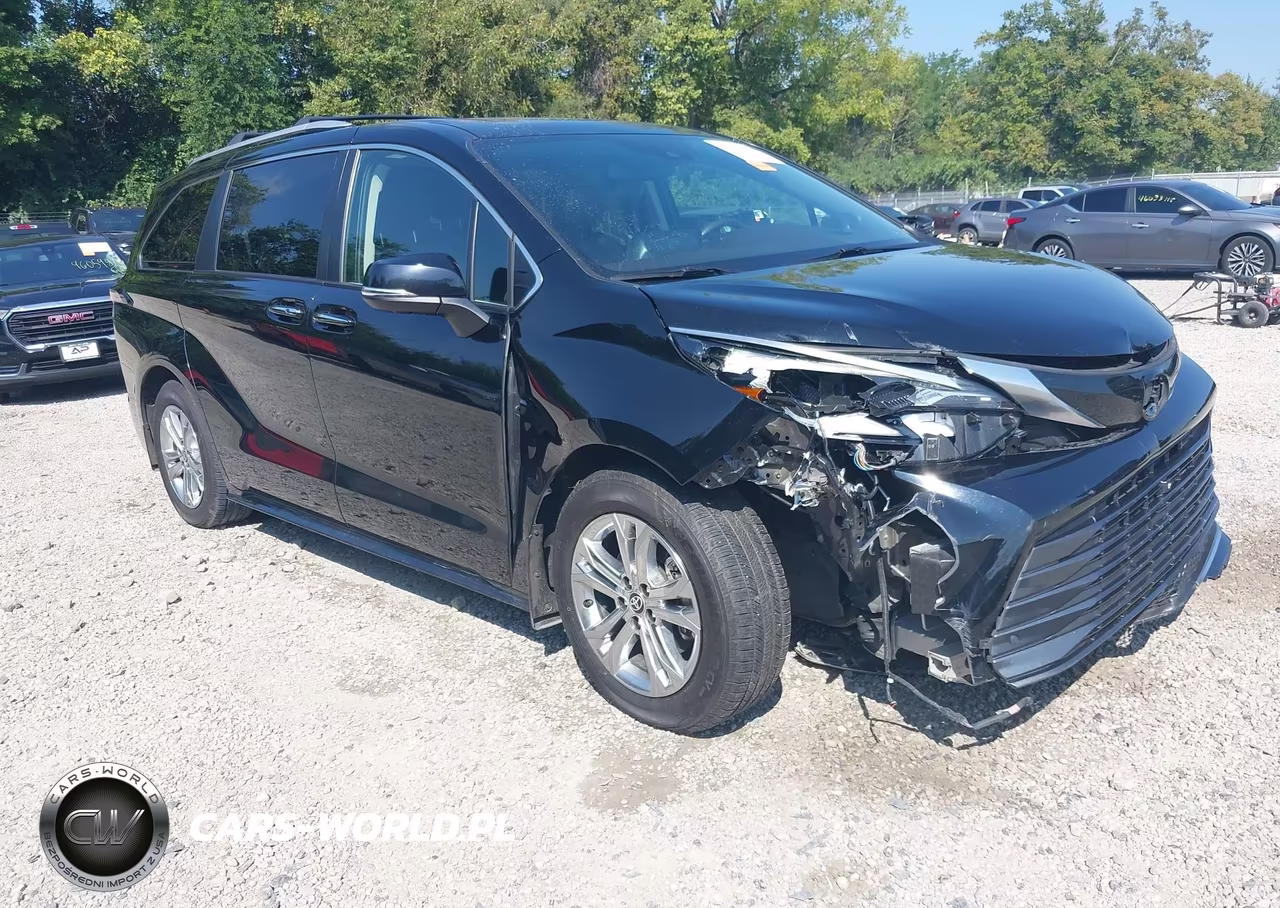 2022 Toyota Sienna Platinum