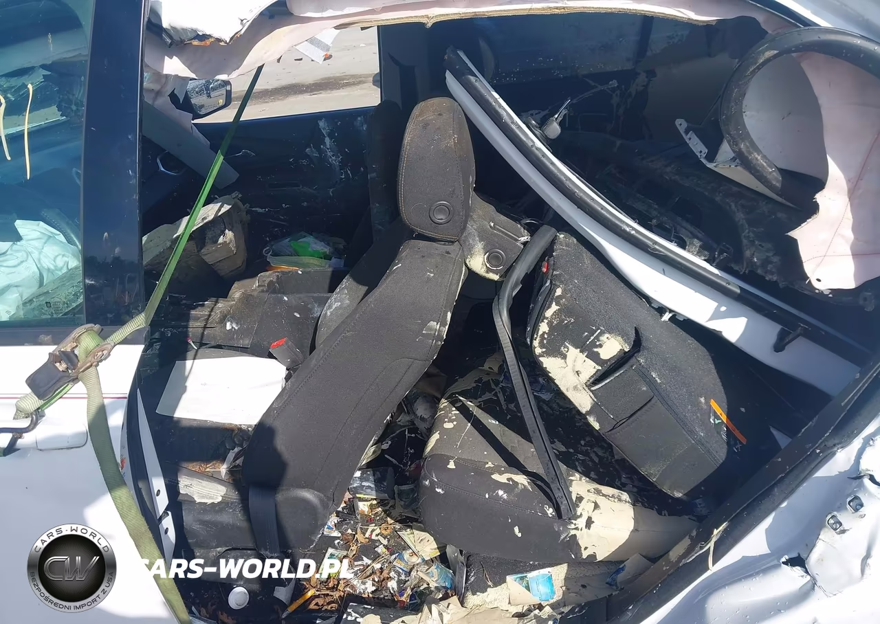 2019 Chevrolet Equinox Lt VIN:2GNAXLEX8K6223671 - 8