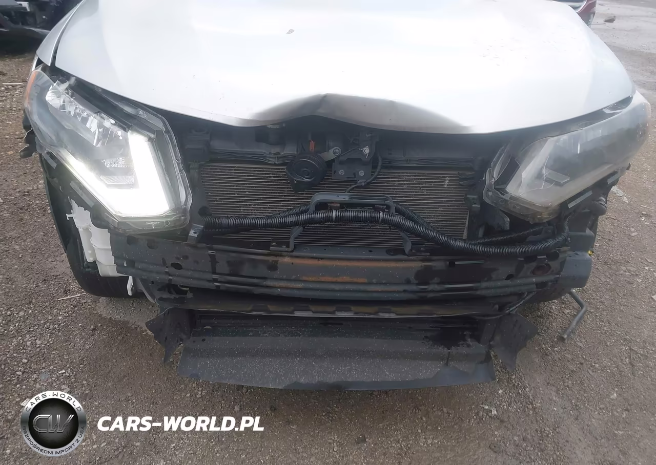 2017 Nissan Rogue S VIN:JN8AT2MV2HW004044 - 6