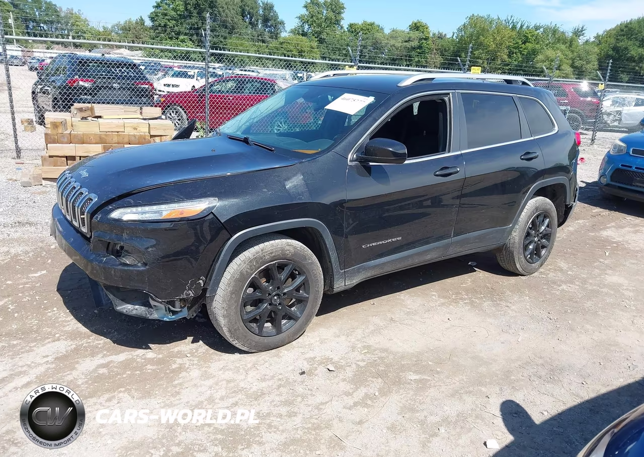 2016 Jeep Cherokee Latitude VIN:1C4PJMCS7GW242632 - 2