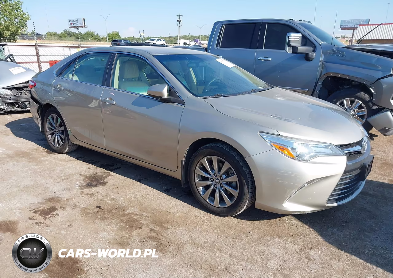2015 Toyota Camry Xle – zdjęcie 1 z 16