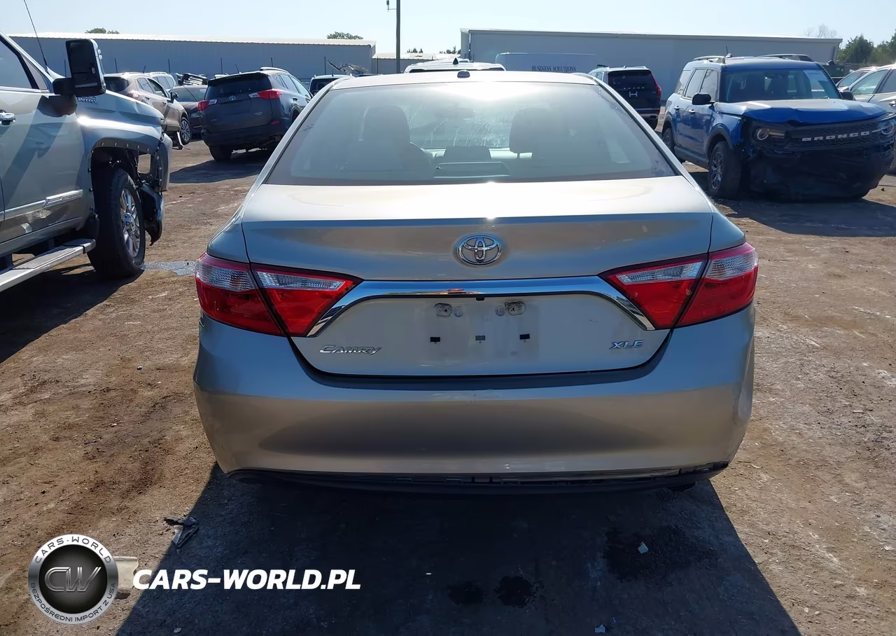 2015 Toyota Camry Xle VIN:4T4BF1FK3FR450900 - 16
