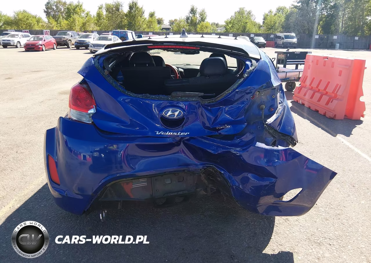 2012 Hyundai Veloster Base W-Black VIN:KMHTC6AD6CU052797 - 17
