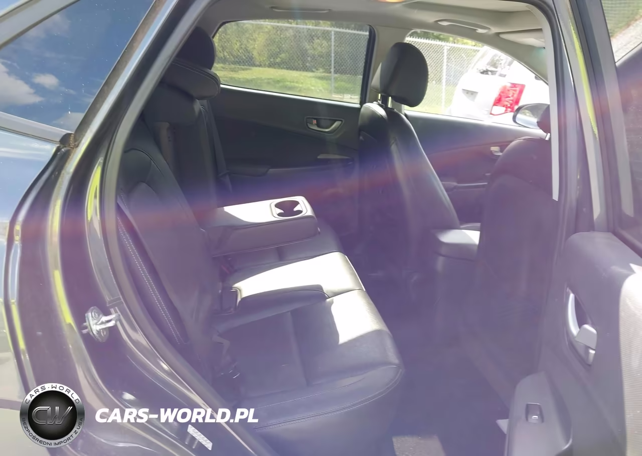 2020 Hyundai Kona Ultimate VIN:KM8K53A53LU549559 - 8