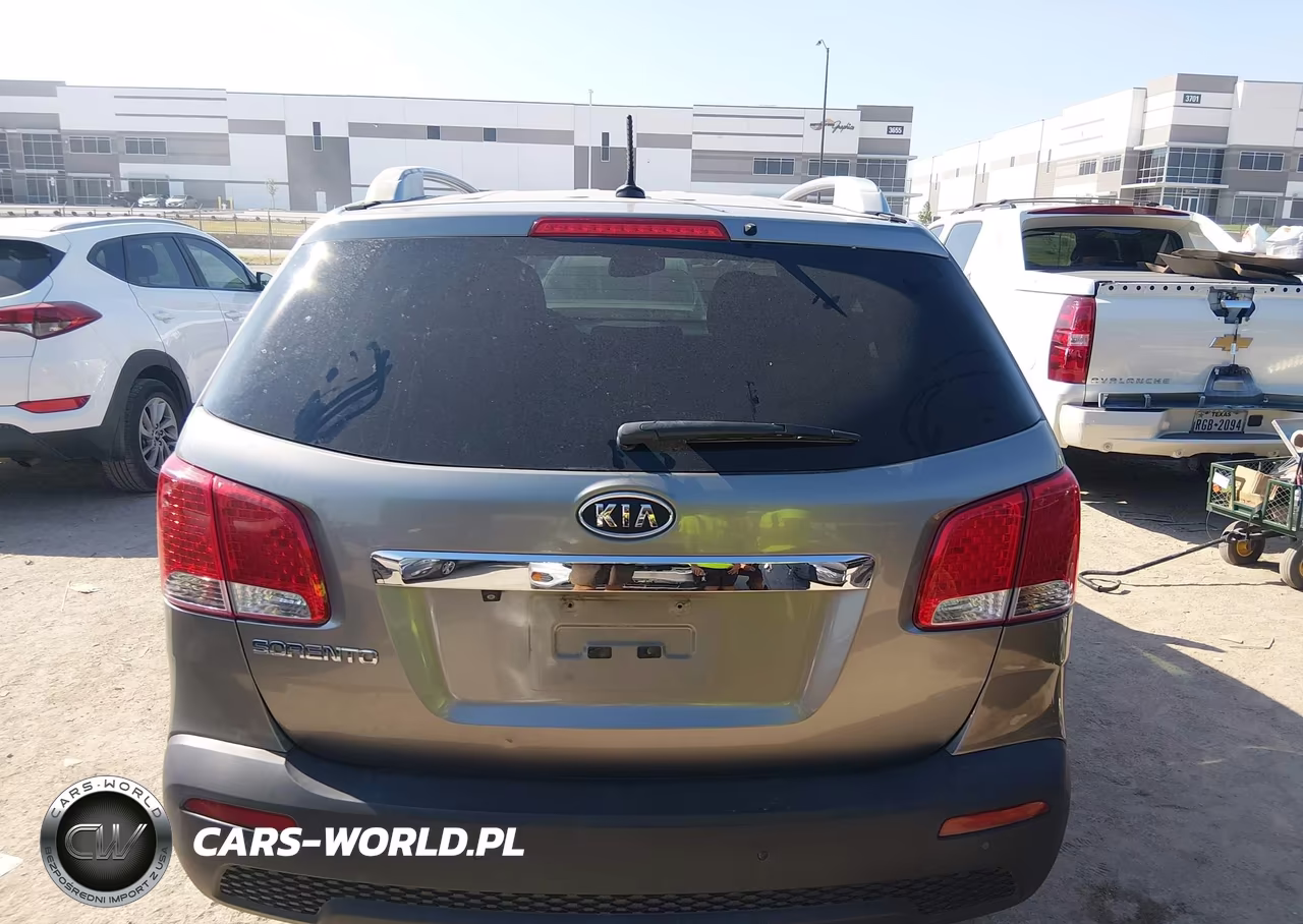 2011 Kia Sorento Lx VIN:5XYKT4A12BG098623 - 16