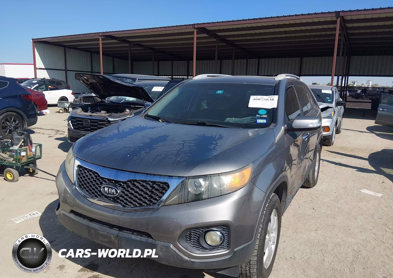 2011 Kia Sorento Lx VIN:5XYKT4A12BG098623 - 2