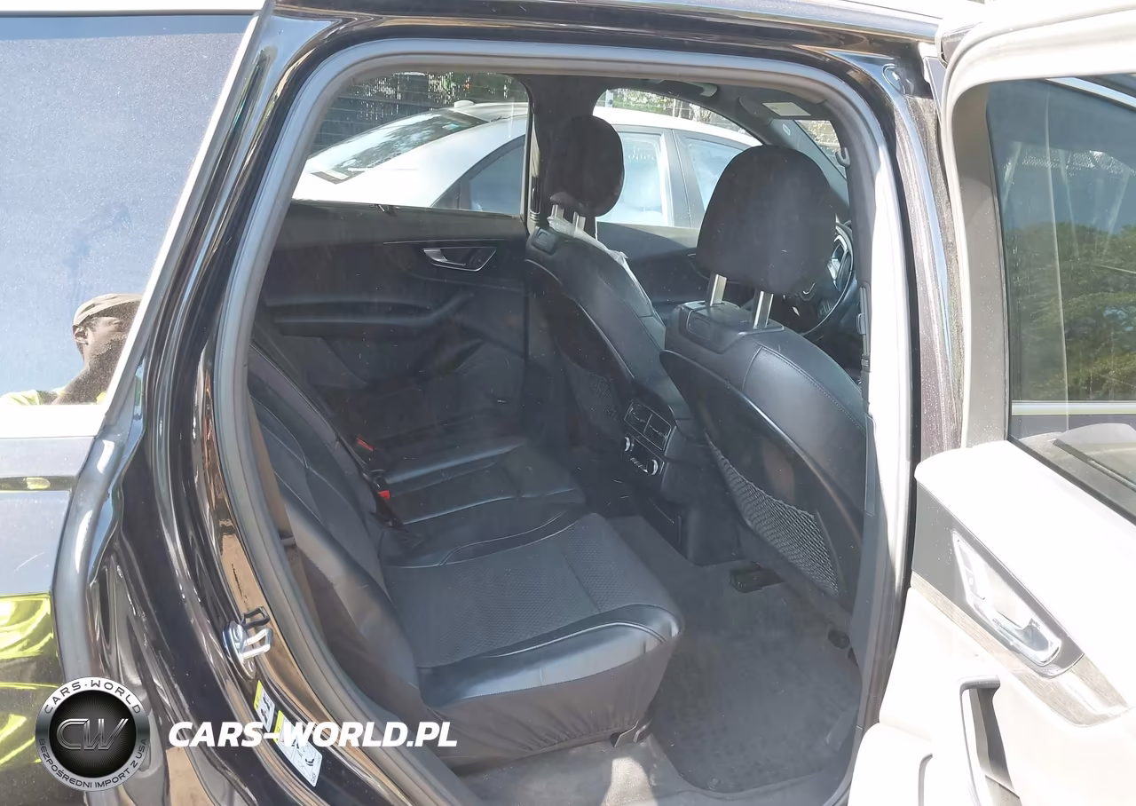 2017 Audi Q7 3.0T Premium VIN:WA1LAAF78HD023531 - 8