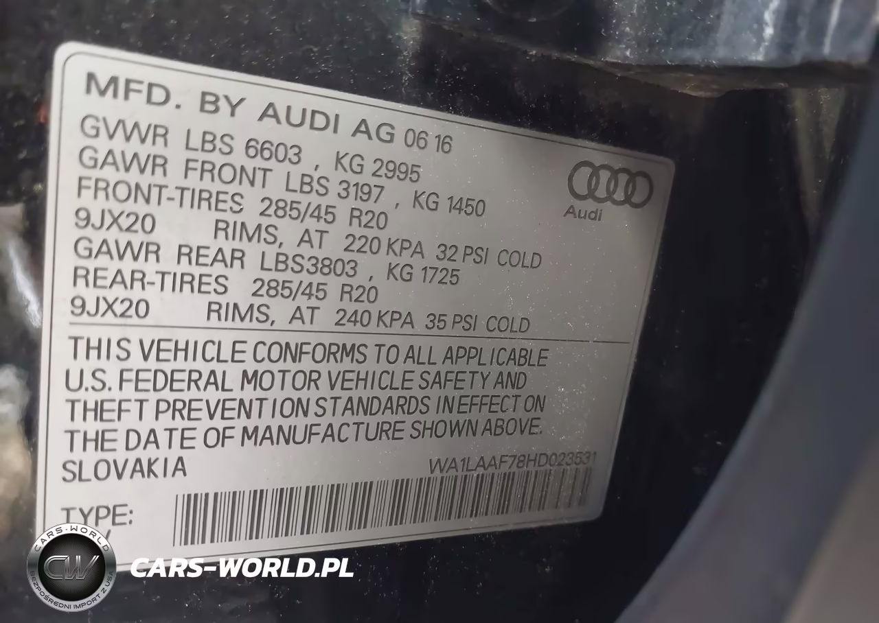 2017 Audi Q7 3.0T Premium VIN:WA1LAAF78HD023531 - 9